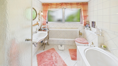 CAM01984G0-PR0519-STILL010 - 