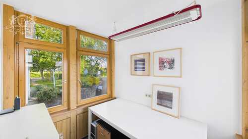 CAM01984G0-PR0475-STILL011 - 