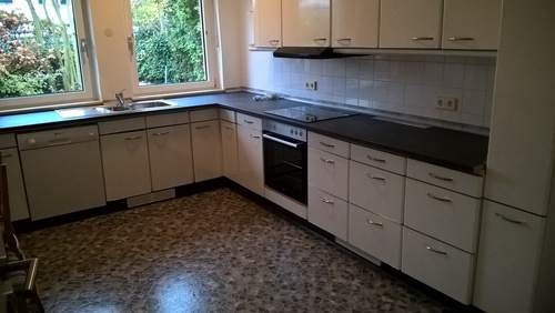 8 Küche_20241109_15_29_48 - 4 Zimmer Einfamilienhaus in Würzburg