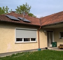 Freistehender Bungalow in ausgezeichneter Wohnlage mit großem, begrünten Garten - Würzburg