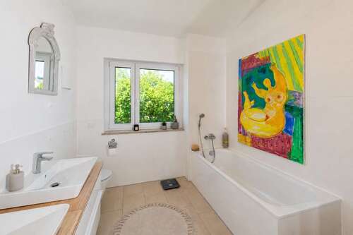 Bad mit wohnlichem Flair - 