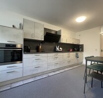 Stadtnah: Schöne 2,5-Zimmer Wohnung mit Einbauküche und Balkon - Gaggenau