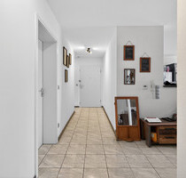 Bezugsfrei: Moderne Wohnung mit Balkon, Einbauküche und Tiefgaragenstellplatz - Muggensturm