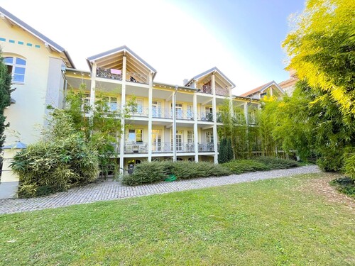 Außenansicht - Helles Appartement mit Stellplatz und Einbauküche