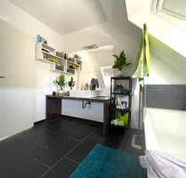 Hoch hinaus: Helle Wohnung mit Balkon in Baden-Baden