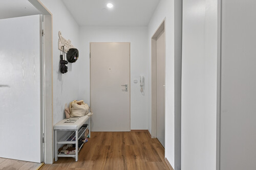 Eingangsbereich - 4 Zimmer Etagenwohnung zum Kaufen in Hügelsheim