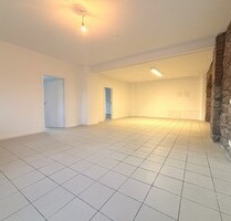 Frisch saniert: Stilvolle Wohnung mit Terrasse und Stellplatz - Muggensturm