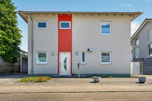 Frontansicht - 6 Zimmer Einfamilienhaus zum Kaufen in Ötigheim