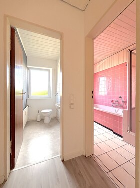 Badezimmer und WC - 