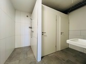 EG-Duschbad 1 mit 2 WCs - 