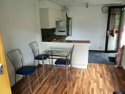 WG 2: Wohnen-Essen-Kochen - 