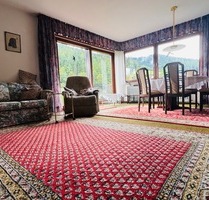 Zwei Wohnungen, ein Hausgefühl: „Haus-im-Haus-Charakter“ mit Garten, Sauna und Kaminzimmer - Bad Rippoldsau-Schapbach