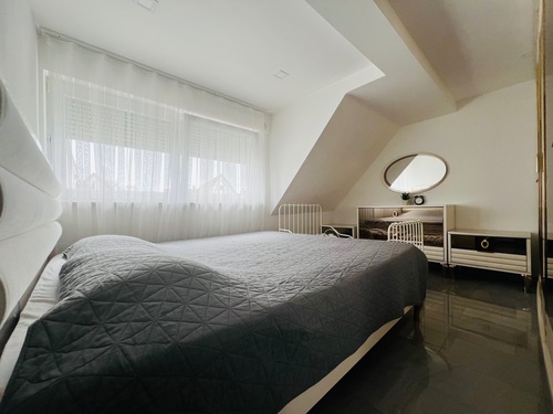 DG links - Schlafen - 