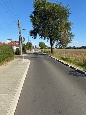 Anliegerstraße, Straße 3 - 