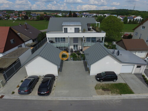 Haus/Garage/Stellplätze - 4 Zimmer Einfamilienhaus zum Kaufen in Wettstetten
