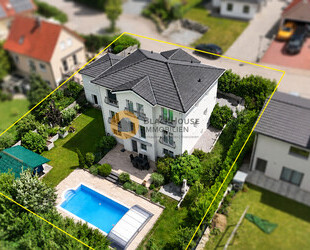 Walmdachhaus mit Einliegerwohnung, Doppelgarage, Bj. 2020, Salzwasserpool mit Gegenstromanlage - Geisenhausen