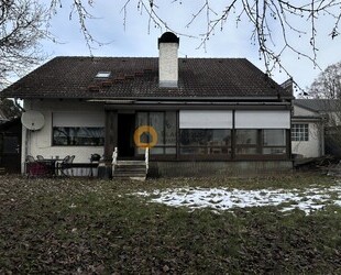 Bezahlbarer Wohnraum mit großem Grundstück in schöner Ortsrandlage - Hepberg