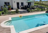 Pool - Einfamilienhaus mit 214,30 m&sup2; in Geisenhausen zum Kaufen