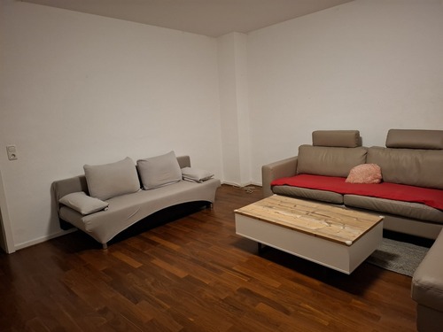 20250331_201726 - 1- Zimmer in Köln