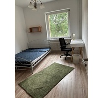 1 Zimmer 14 m² mit eigenem Duschbad zur Untermiete für 2er WG, Anmeldung möglich - Berlin