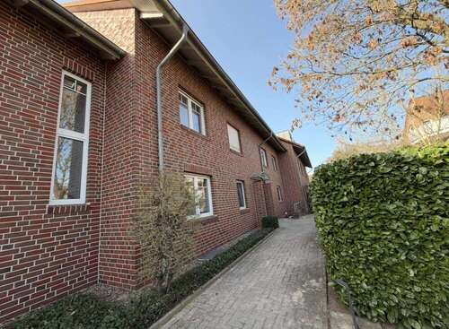 Haus Vorderseite - 3 Zimmer 3- Zimmerwohnung zum Kaufen in Diepholz