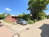 Garage Einfahrt- (KI generiert) - 3 Zimmer Einfamilienhaus zum Kaufen in Vechta