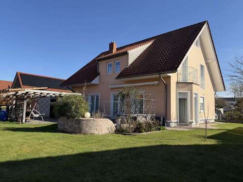 Gartenansicht 2 - 7 Zimmer Einfamilienhaus zum Kaufen in Barnstorf