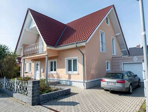 Straßenansicht - (KI generiert) - Einfamilienhaus mit 178,00 m&sup2; in Barnstorf zum Kaufen