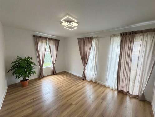 Schlafzimmer ohne Möbel - (KI generiert) - 
