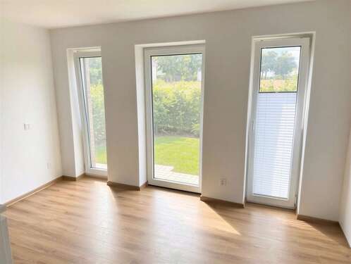 Kinderzimmer/ Büro ohne Möbel- (KI generiert) - 