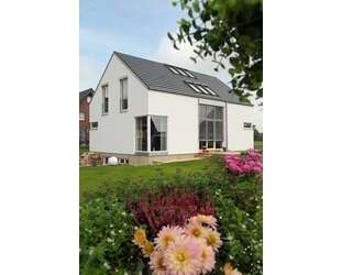 Haus zum Kaufen in Weinböhla 331.500,00 € 170 m²