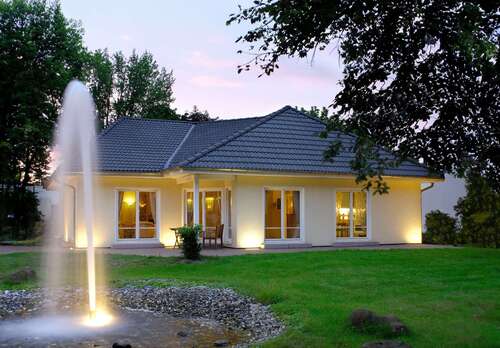 Foto - Haus zum Kaufen in Naunhof 324.500,00 € 139 m²