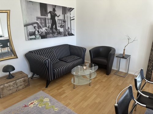 Wohnzimmer - 2 Zimmer Hochparterre zur Miete in Berlin