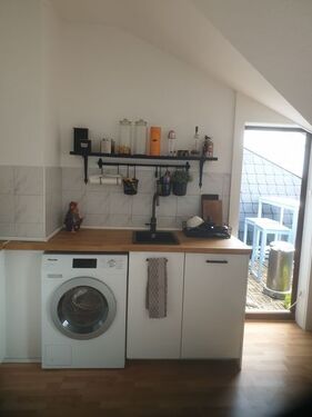Küche-3 - Dachgeschosswohnung mit Terrasse