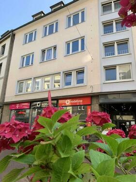 2 - Zentrale 2-Zimmer Wohnung mit Balkon