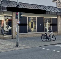 Repräsentative Gewerbefläche mit großer Fensterfront & hochwertiger Ausstattung - Oberhausen