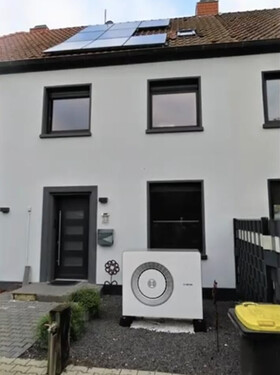 Foto - Kapitalanlage oder Eigenheim – modernisiertes Reihenmittelhaus mit PV-Anlage
