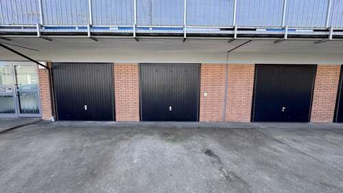 Garage/Stellplatz - 