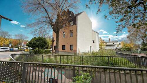 Garten - 11 Zimmer Mehrfamilienhaus, Wohnhaus in Oberhausen