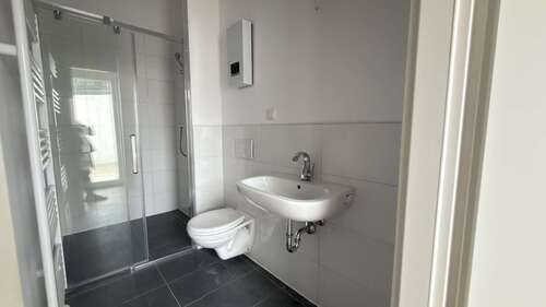 WG 2 Links Badezimmer - 