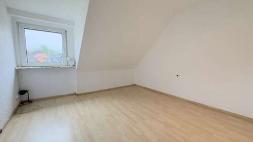 1.OG Zimmer 2 - 