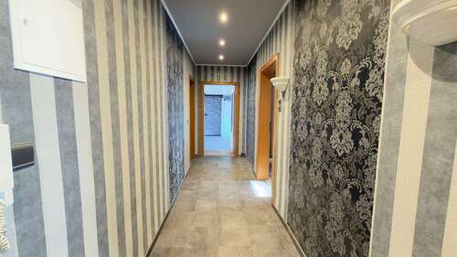 Flur - Stilvolle 3,5-Zimmer-Wohnung in Top-Lage von Essen Kupferdreh
