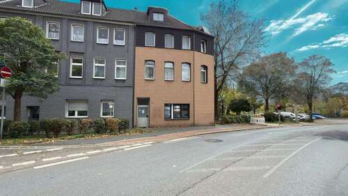 Seitenansicht - Mehrfamilienhaus, Wohnhaus mit 288,00 m&sup2; in Oberhausen zum Kaufen