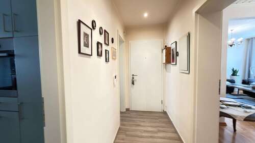 Flur - 3 Zimmer Erdgeschoßwohnung in Essen