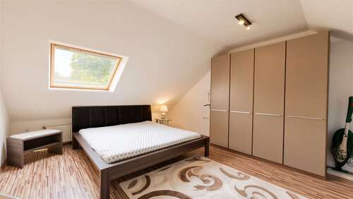 Schlafzimmer DG - 