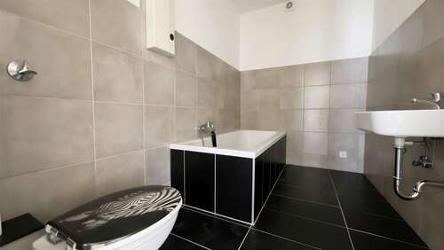 1.OG Badezimmer - 