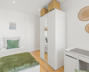 Möbliertes WG-Zimmer in 5er WG in München