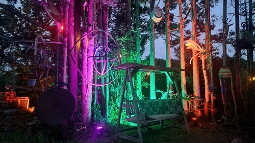 Gemütliche Plätze auf dem Grundstück - sonstige Haustypen in Windeck