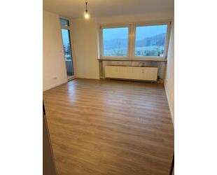 Großes WG-Zimmer mit Balkon – Erstbezug nach Renovierung – Nähe Hochschule Coburg