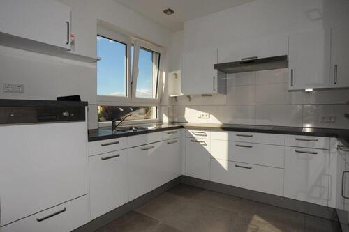 Küche - Etagenwohnung mit 130,00 m² in Elsenfeld zur Miete